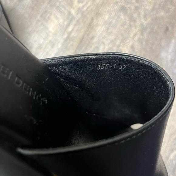 NUO MEI DENG Women's Black Wedge Sandals - Picture 9 of 12